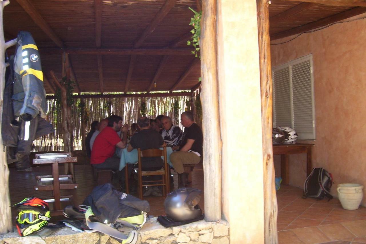Fumu Ludurru Farm Stay Padru Exterior photo